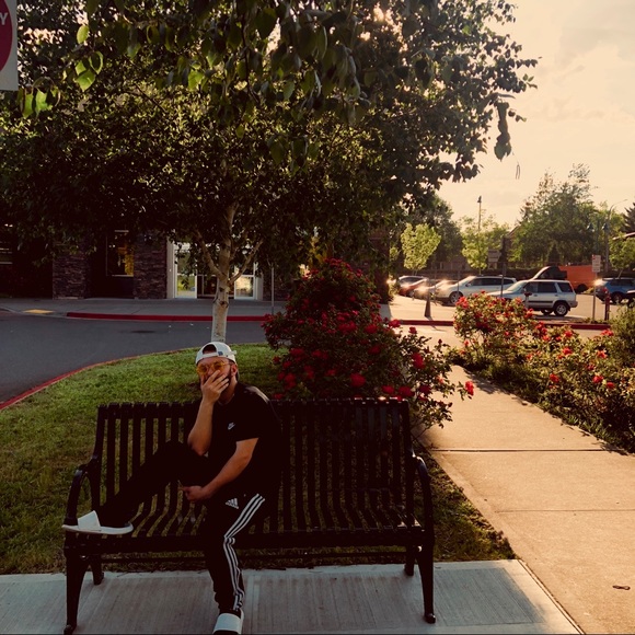 Meet your Posher, Daniel - Picture 1 of 1